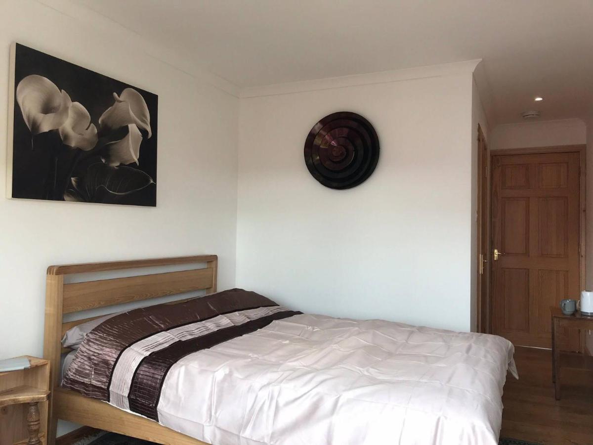 Exclusive Private Double Room, En-Suite Wet Room Private Entrance فورس المظهر الخارجي الصورة