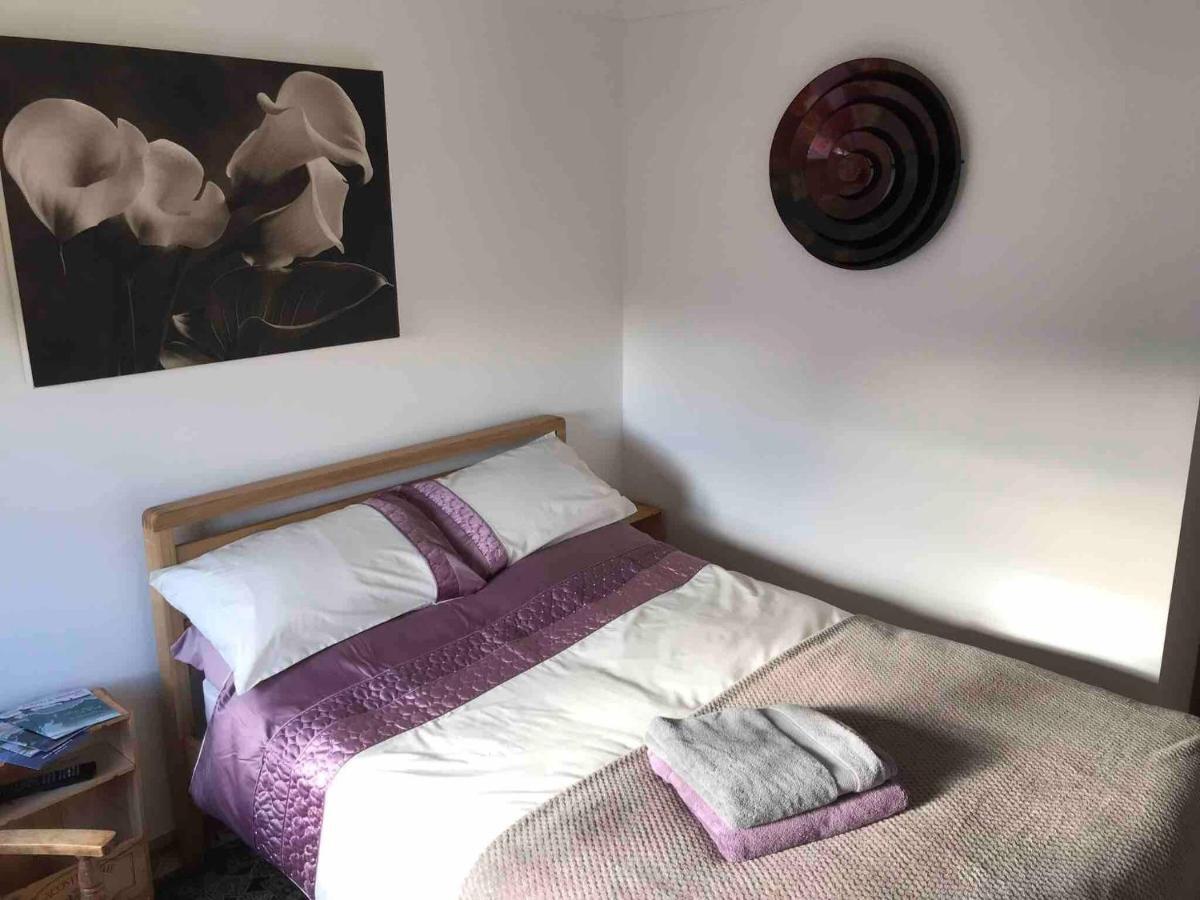 Exclusive Private Double Room, En-Suite Wet Room Private Entrance فورس المظهر الخارجي الصورة
